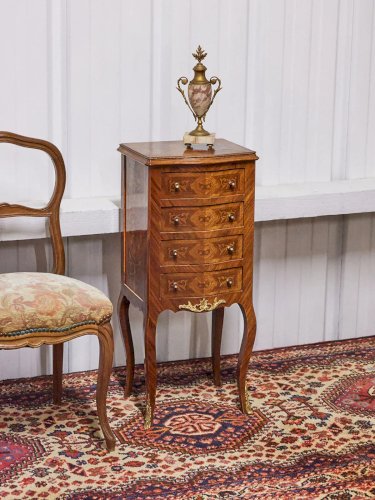 Odile, la table de chevet en bois style Louis XV N°657