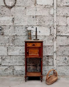 Odile, la table de chevet en marbre N°492