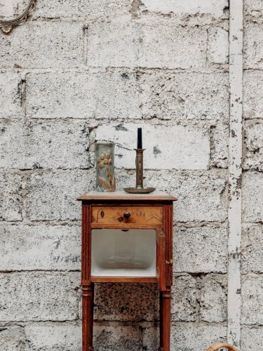 Odile, la table de chevet en marbre N°492