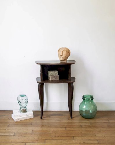 Odile, la table de chevet foncée N°395