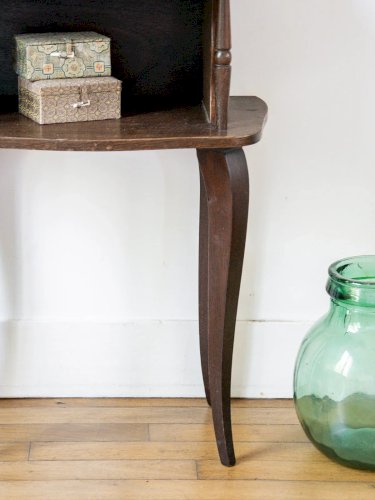 Odile, la table de chevet foncée N°395