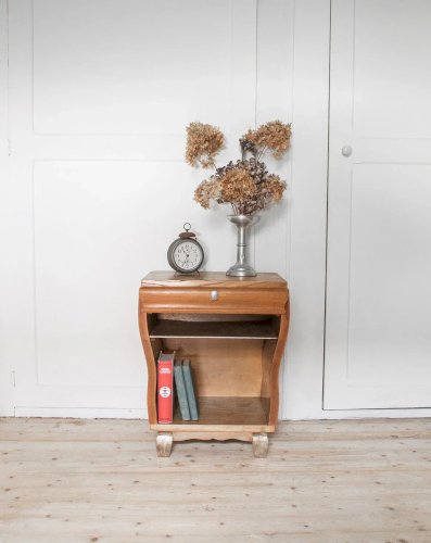 Odile, la table de chevet N°311