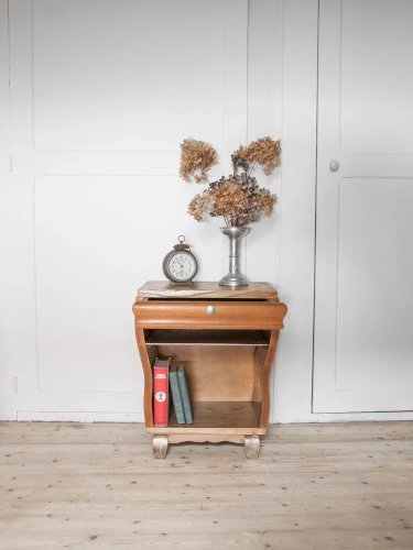 Odile, la table de chevet N°311