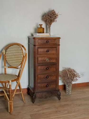 Odile, la table de chevet N°608