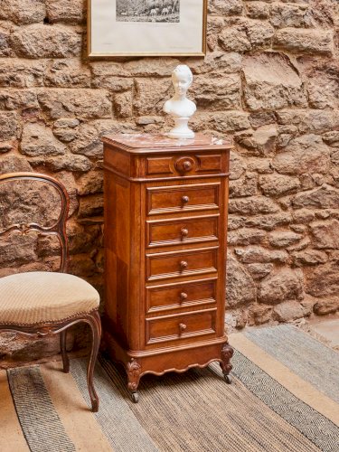 Odile, la table de chevet N°645