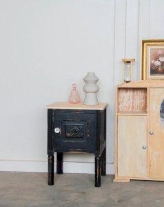 Odile, la table de chevet patinée noire N°630