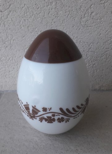 Œuf de Pâques en opaline