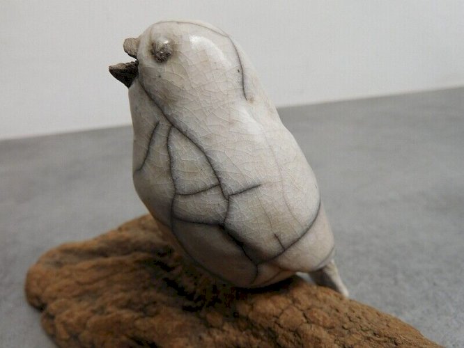 OISEAU EN CRAQUELE SUR BOIS