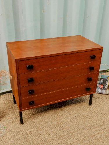 Olga, la commode en bois et métal N°330