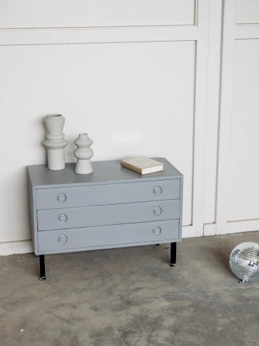Olga, la commode en bois gris N°204