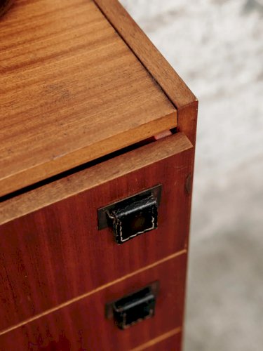 Olga, la commode en bois N°50