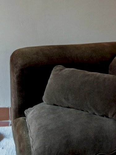 Olivia, la chauffeuse d'angle en velours N°69