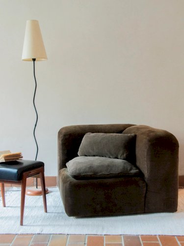 Olivia, la chauffeuse d'angle en velours N°69