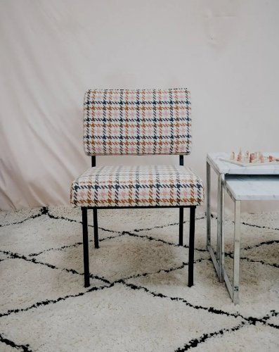 Olivia, la chauffeuse en métal N°82