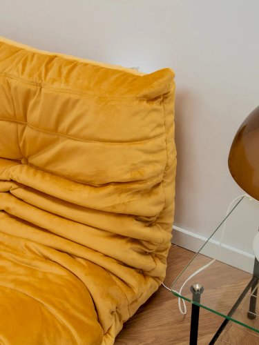 Olivia, la chauffeuse Togo d'angle N°41