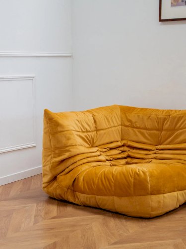 Olivia, la chauffeuse Togo d'angle N°41