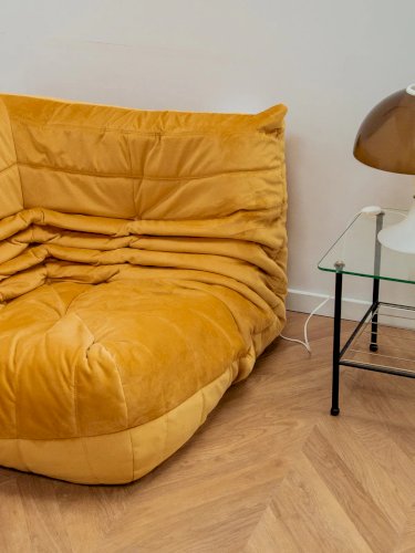 Olivia, la chauffeuse Togo d'angle N°41