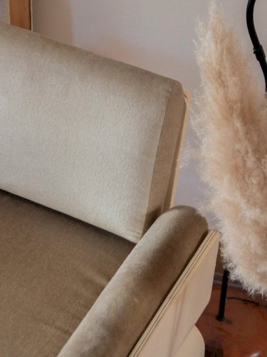 Olivia, la grande chauffeuse space age N°68