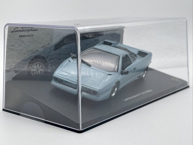  Lamborghini P132 (1986) 1/43 Leo Model