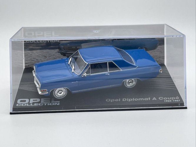 Opel Diplomat A Coupé (1965-1967) 1/43 Opel Collection