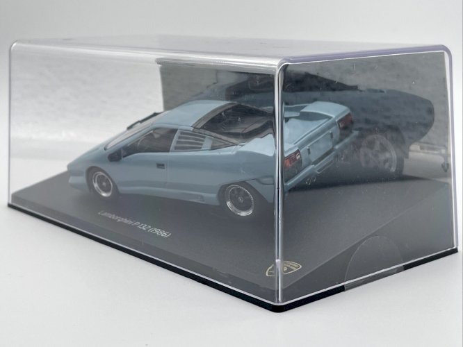  Lamborghini P132 (1986) 1/43 Leo Model