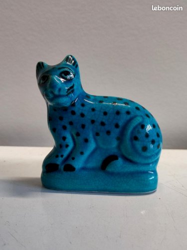 Original chat en ceramique dans le style asiatique signé BMPL? En bon etat (made in chiner )