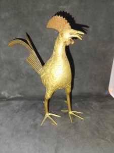 original brass rooster from India or the East in good condition