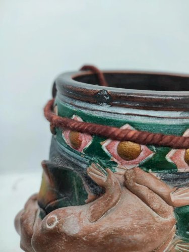 original pot a decor de grenouille typique amerique du sud en bon etat