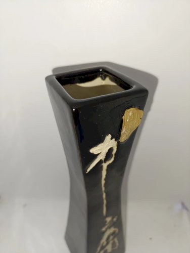 original vase asiatique longiligne à symbole en bon etat