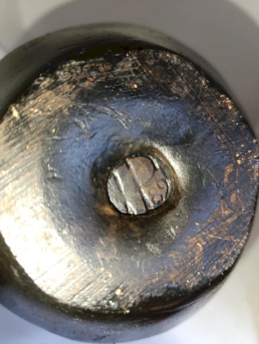 original vase en forme de besace ou sac en terre cuit peint signé et daté en bon etat