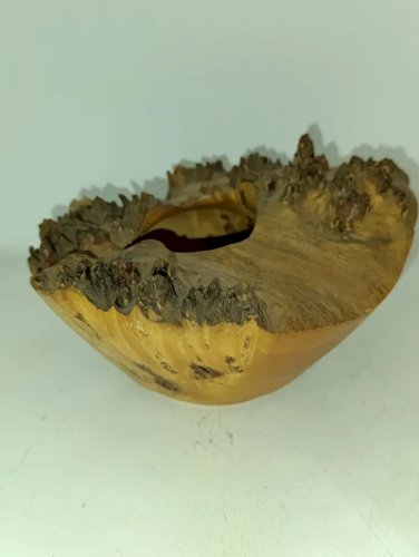 originale sculpture en bois loupe de peuplier signée pierre antoine en bon etat