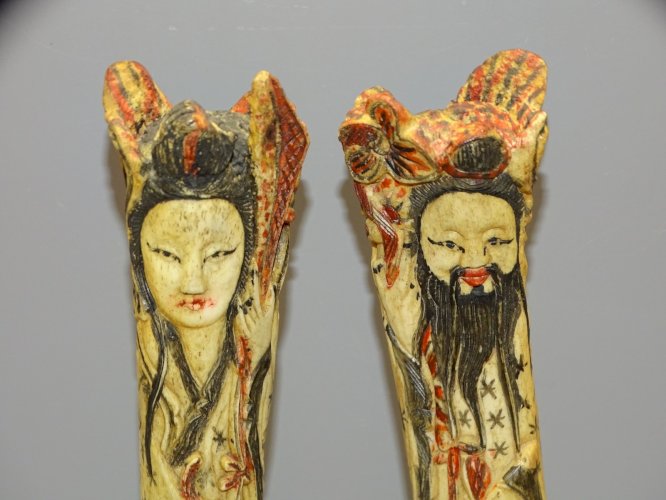 -OS POLYCHROME 2 ANCIENNES  STATUETTES CHINOISES HOMMES & FEMME OS SCULPTE   D