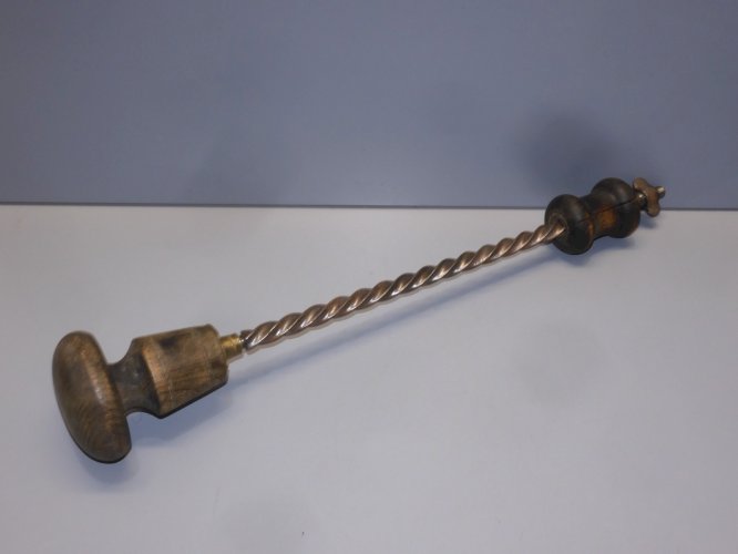 -OUTIL ANCIEN ANCIENNE PERCEUSE A MAIN CHIGNOLE CORDONNIER HORLOGER EBENISTE  D