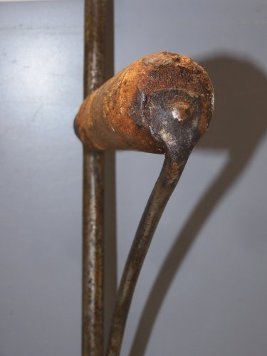-OUTIL ANCIEN BROYEUR DE POMMES /POMMES de TERRE A COCHONS OUTIL PAYSAN forgé  D