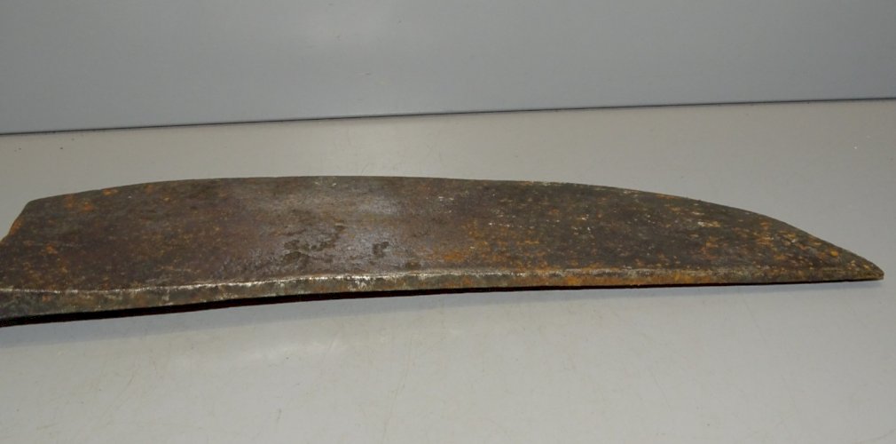 -OUTIL ANCIEN FER FORGE COUTEAU COUPE MARC ? ou AUTRE COLLECTION    D