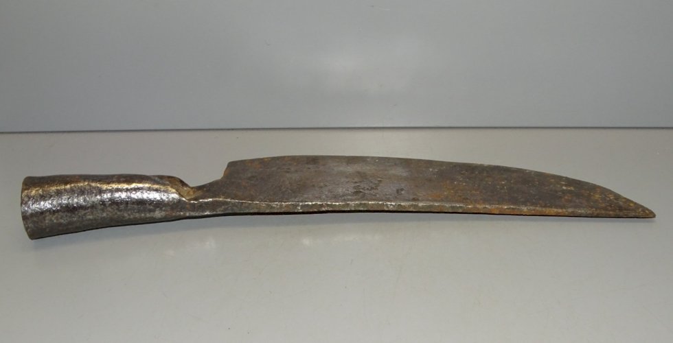 -OUTIL ANCIEN FER FORGE COUTEAU COUPE MARC ? ou AUTRE COLLECTION    D