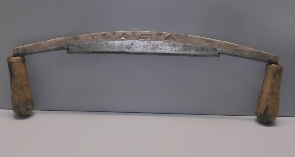 -OUTIL ANCIEN PLANE ACIER Gravée MAGNE Bordeaux POIGNEES BOIS OUTIL ANCIEN  D