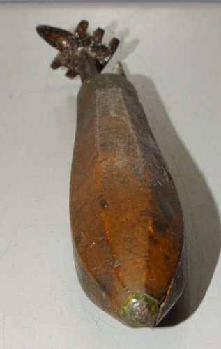 -OUTIL ANCIEN ROUANNE RAINETTE de TONNELIER COLLECTION VITRINE belle Patine