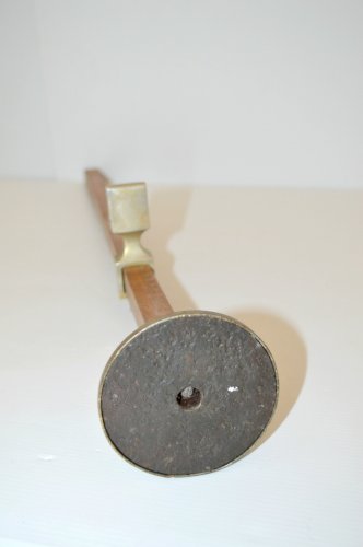 -OUTIL COUTURIERE ANCIEN BOIS et LAITON MARQUEUR OURLET JUPE ROBE COLLECTION XXe