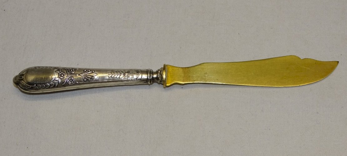 -OUVRE LETTRES STYLE EMPIRE Lame dorée MANCHE ARGENT FOURRE poinçon MINERVE    D
