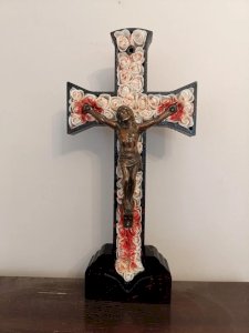 œuvre unique signée PBS nommée  flower christ