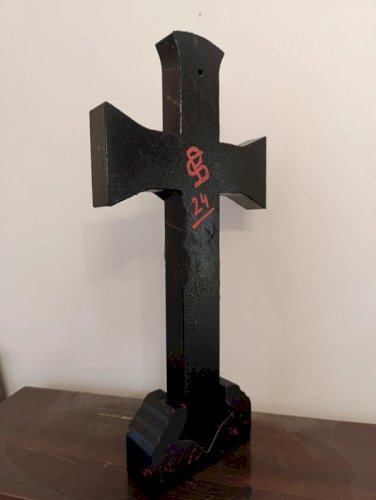 œuvre unique signée PBS nommée  flower christ