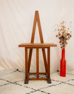Pablo, the oak easel No. 10