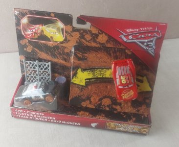 Pack Crazy 8 Crashes Cars, Flash McQueen + Rayo McQueen, Disney Pixar Mattel