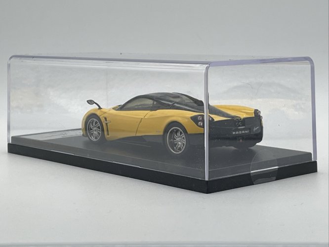 Pagani Huayra (2013) 1/43 GTAutos
