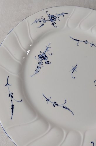 Paire anciennes assiettes , Vieux Luxembourg, en céramique de Villeroy & Boch