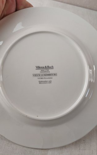Paire anciennes assiettes , Vieux Luxembourg, en céramique de Villeroy & Boch