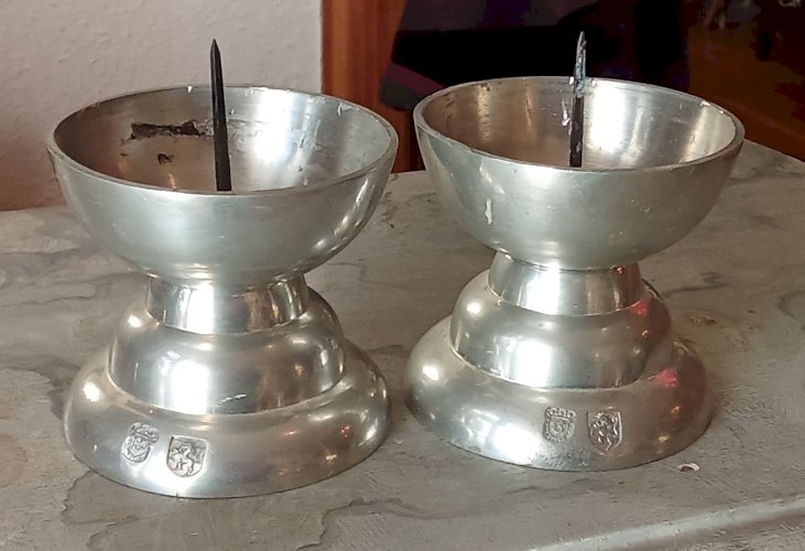 Paire Anciens bougeoirs Pique Cierge Moderniste vintage Métal Old Candlestick