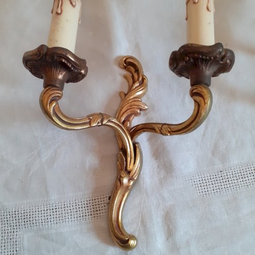Paire appliques à deux bras de lumière bronze doré style Louis xv Lucien Gau xx°