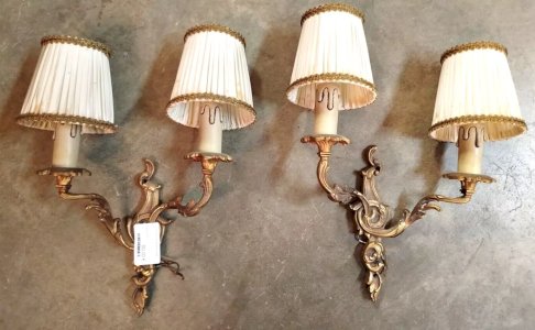 Pair of Wall Sconces with Metal Shades Lighting LIGHTING LIGHT 2 Lights 6BROC 20/03
